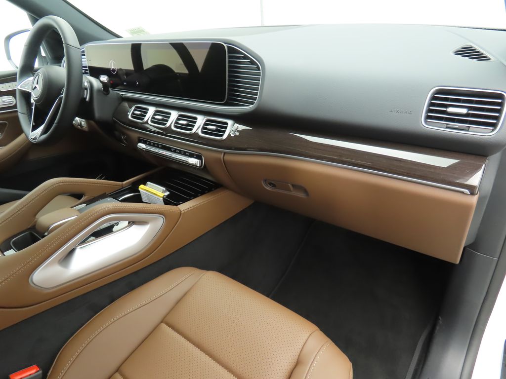Thumbnail: 2025 Mercedes-Benz GLE - 17