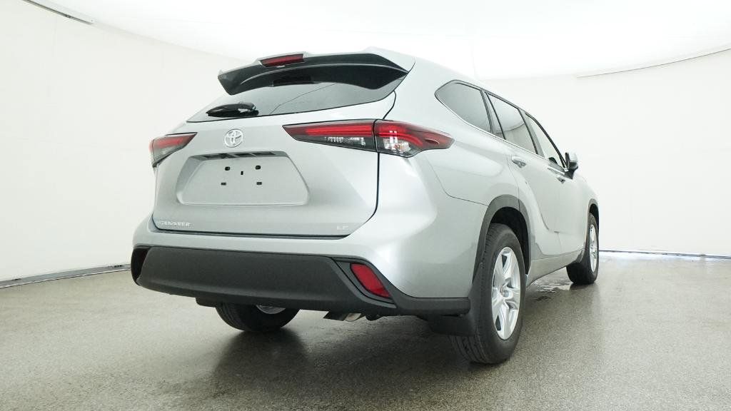 Thumbnail: 2025 Toyota Highlander - 2