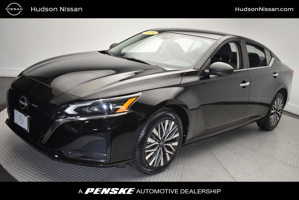 Thumbnail: 2024 Nissan Altima - 1