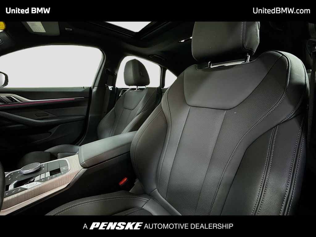 Thumbnail: 2025 BMW 4 Series - 5