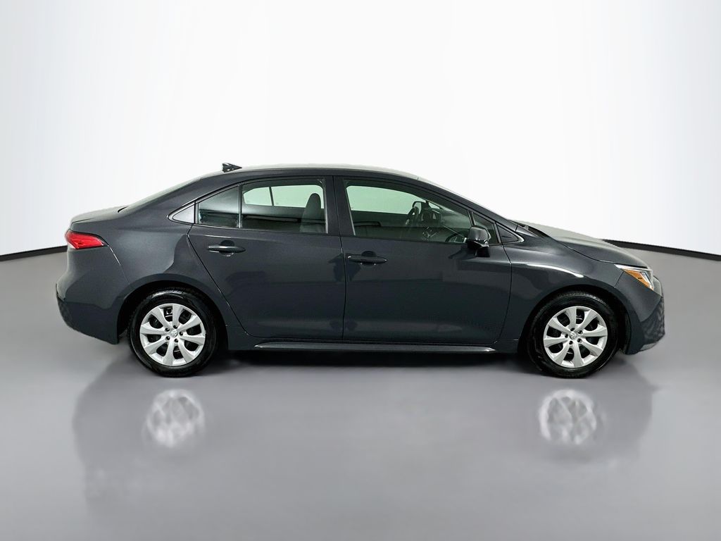 Thumbnail: 2025 Toyota Corolla - 4