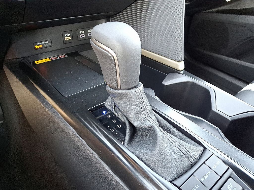 Thumbnail: 2026 Toyota Camry - 9