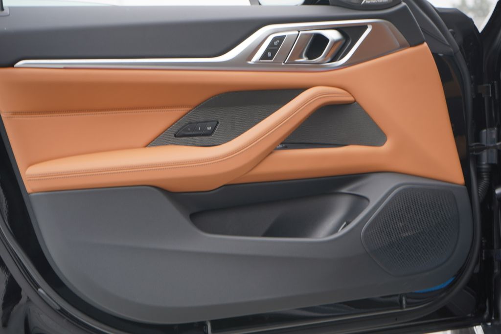 2025 BMW i4 eDrive40 10
