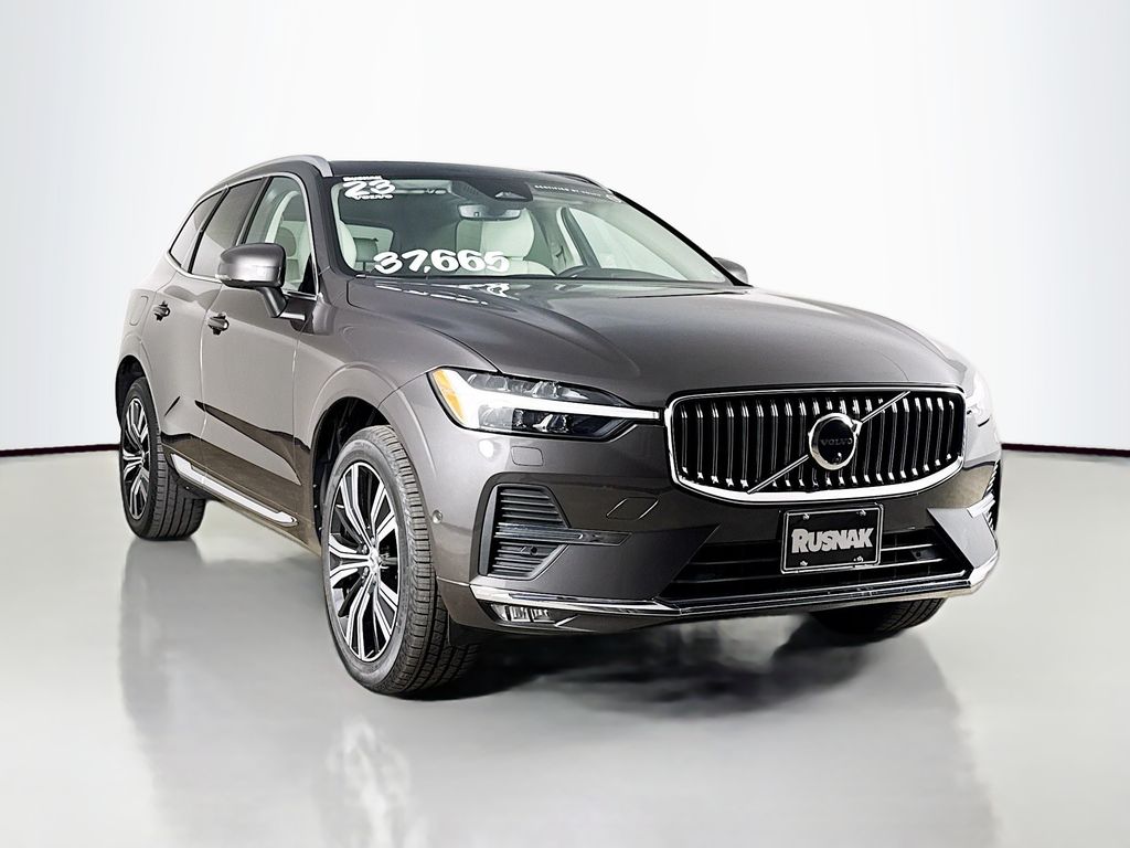 Platinum Gray Metallic 2023 Volvo XC60 B5 Ultimate Bright Theme FWD SUV / Crossover Front-Wheel Drive Automatic