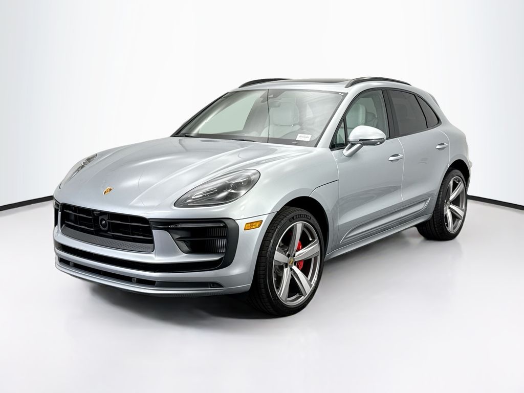 Thumbnail: 2026 Porsche Macan - 1