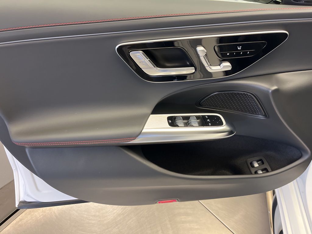 Thumbnail: 2026 Mercedes-Benz E-Class - 11