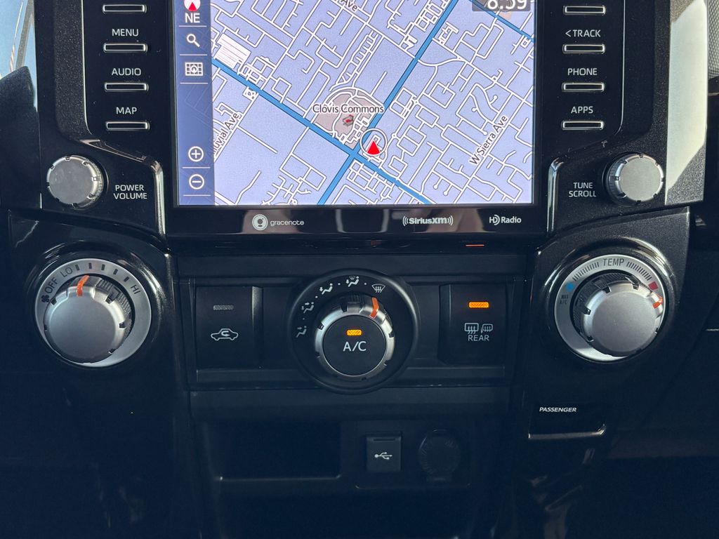 Thumbnail: 2021 Toyota 4Runner - 15