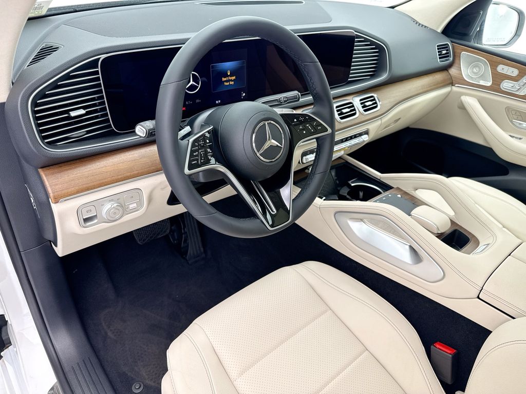 Thumbnail: 2026 Mercedes-Benz GLE - 9