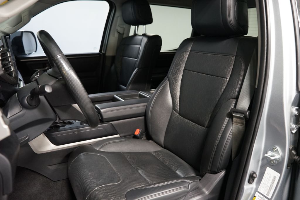 Thumbnail: 2022 Toyota Tundra - 6