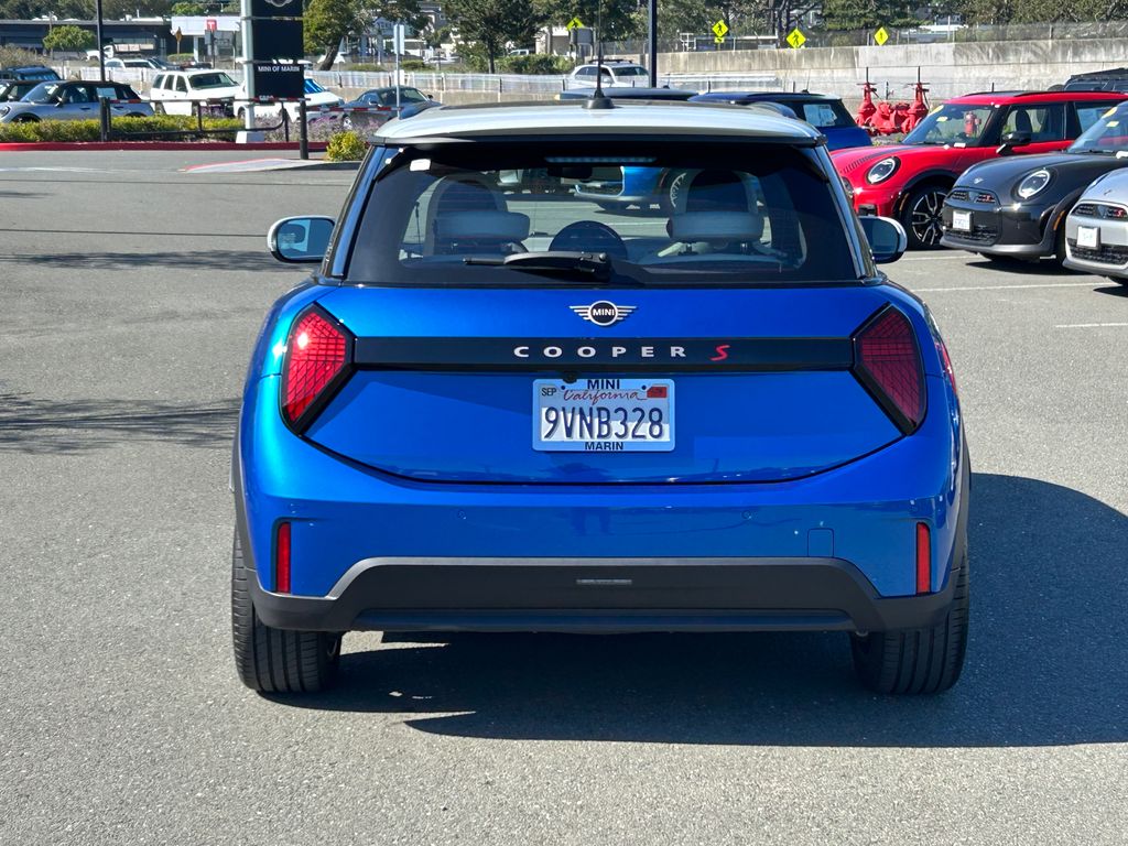 Thumbnail: 2025 MINI Cooper - 4