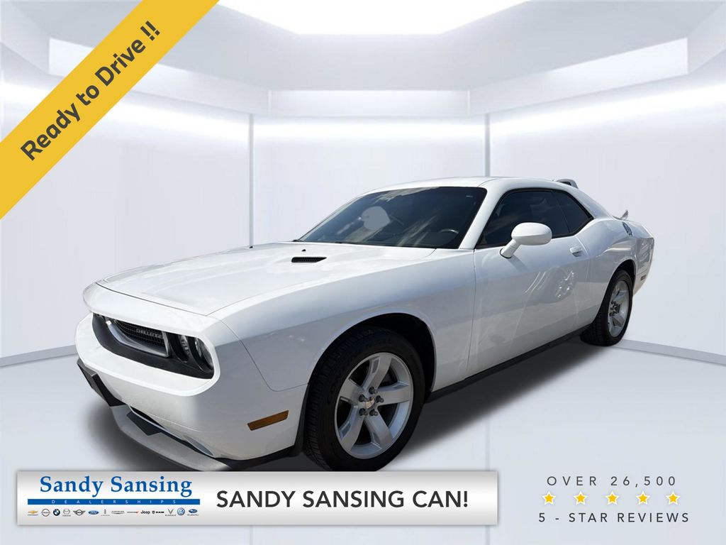  2013 Dodge Challenger SXT RWD   