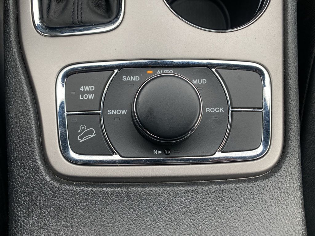 used 2019 Jeep Grand Cherokee car, priced at $14,750