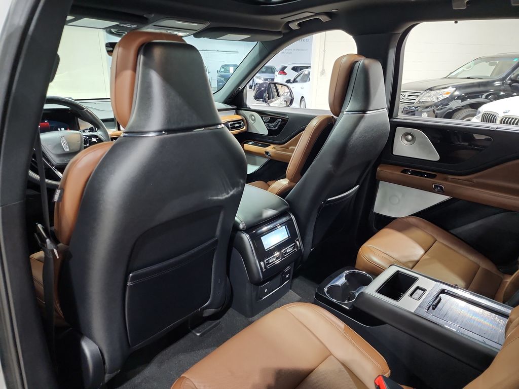 2020 Lincoln Aviator Reserve photo