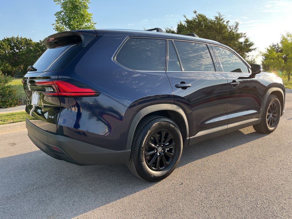 2024 Toyota Grand Highlander XLE 3