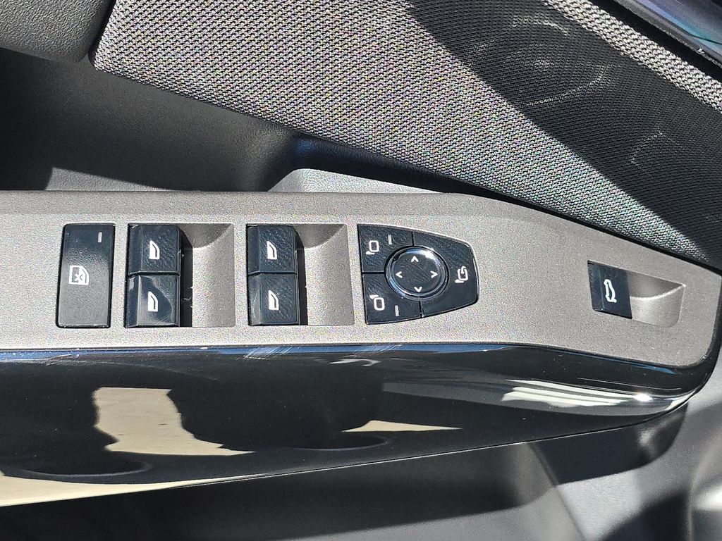 Used 2026 White BMW 30 xDrive image 22