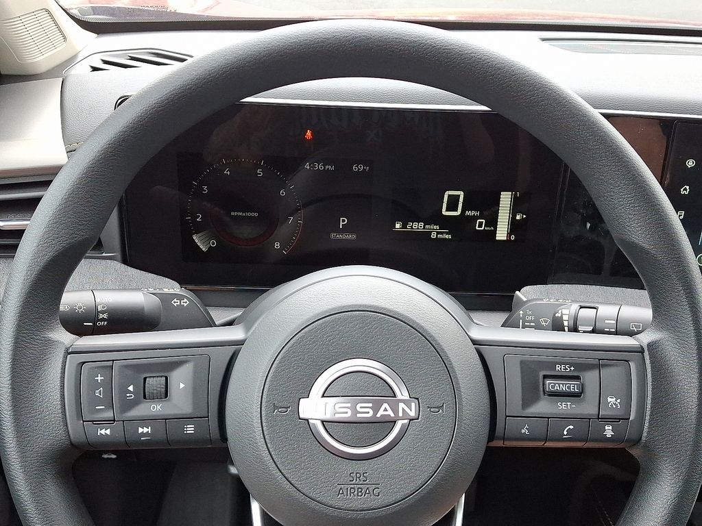 Thumbnail: 2025 Nissan Kicks - 8