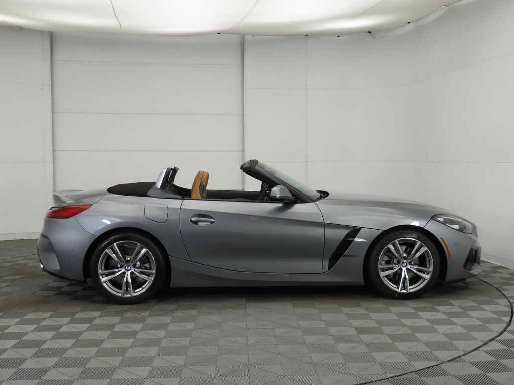 Thumbnail: 2026 BMW Z4 - 4