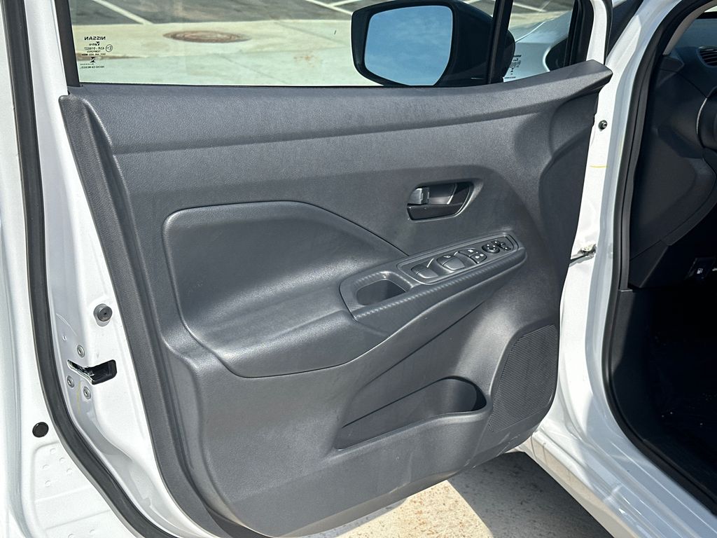 Used 2025 White Nissan 1.6 S image 10