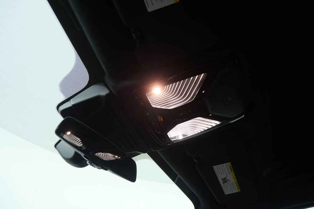 Thumbnail: 2026 BMW X7 - 23