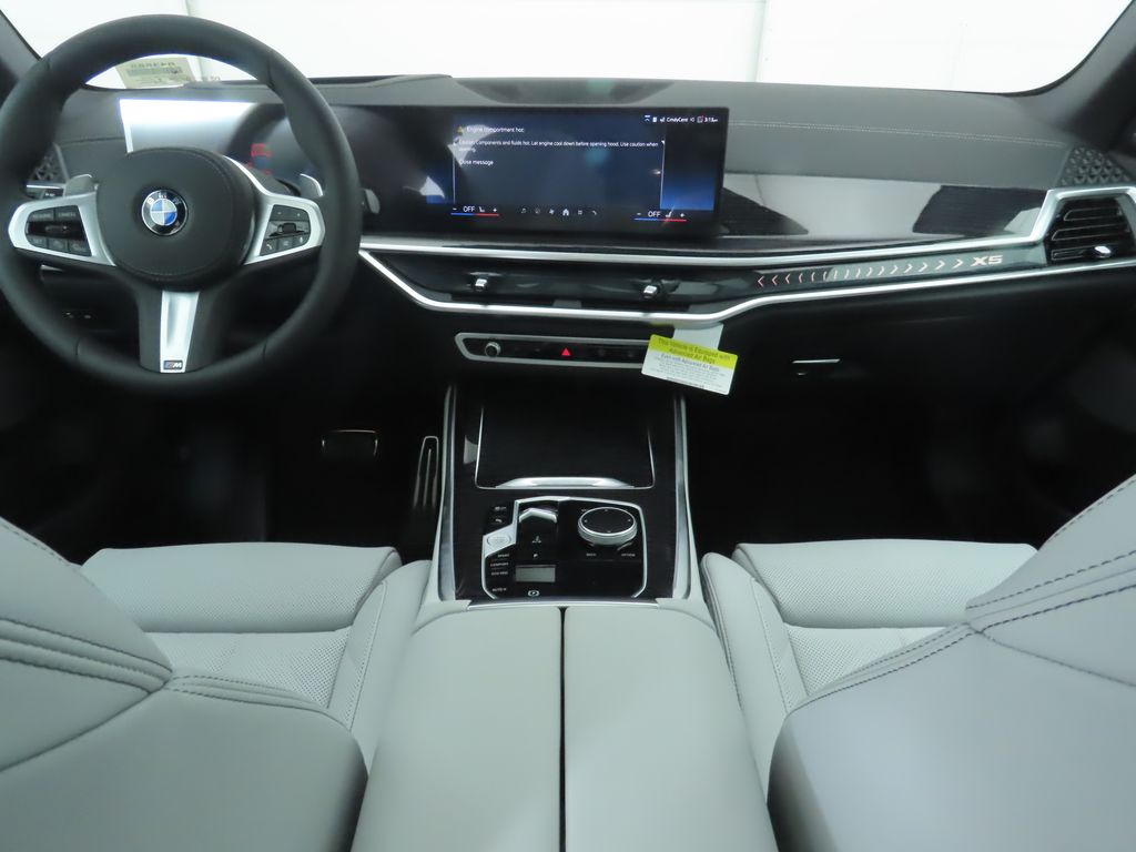 Thumbnail: 2026 BMW X5 - 13