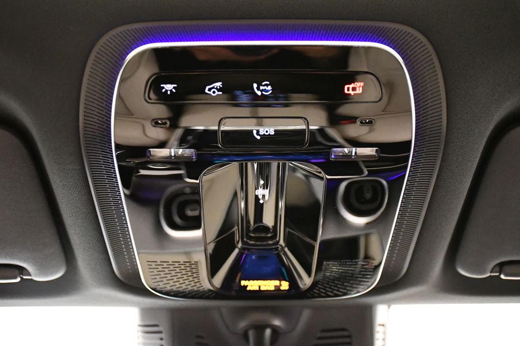 Thumbnail: 2026 Mercedes-Benz GLC - 18