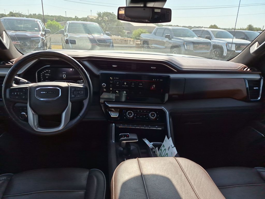 Used 2023 White GMC Denali image 33