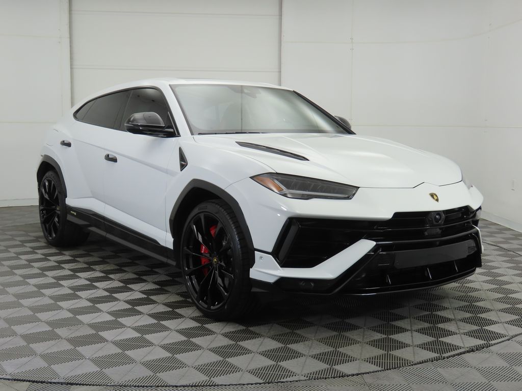 Thumbnail: 2023 Lamborghini Urus - 3