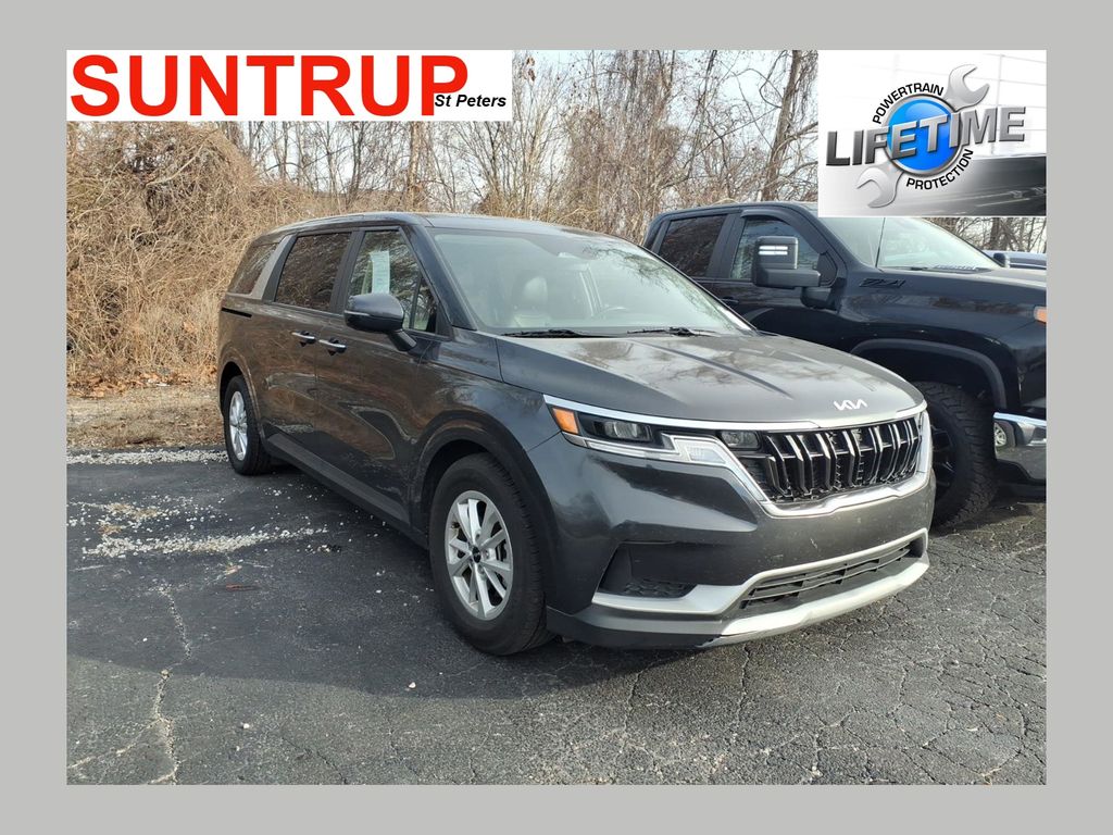 2024 Kia Carnival LX FWD