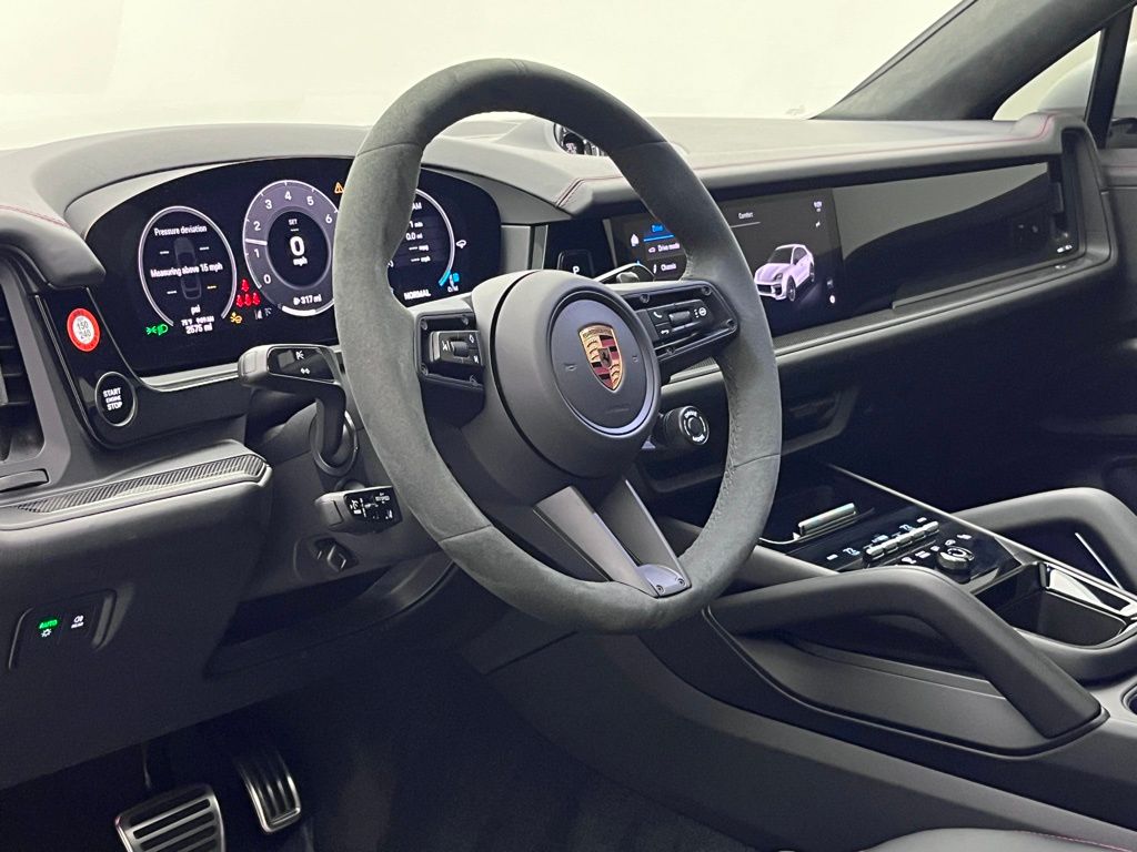2025 Porsche   4
