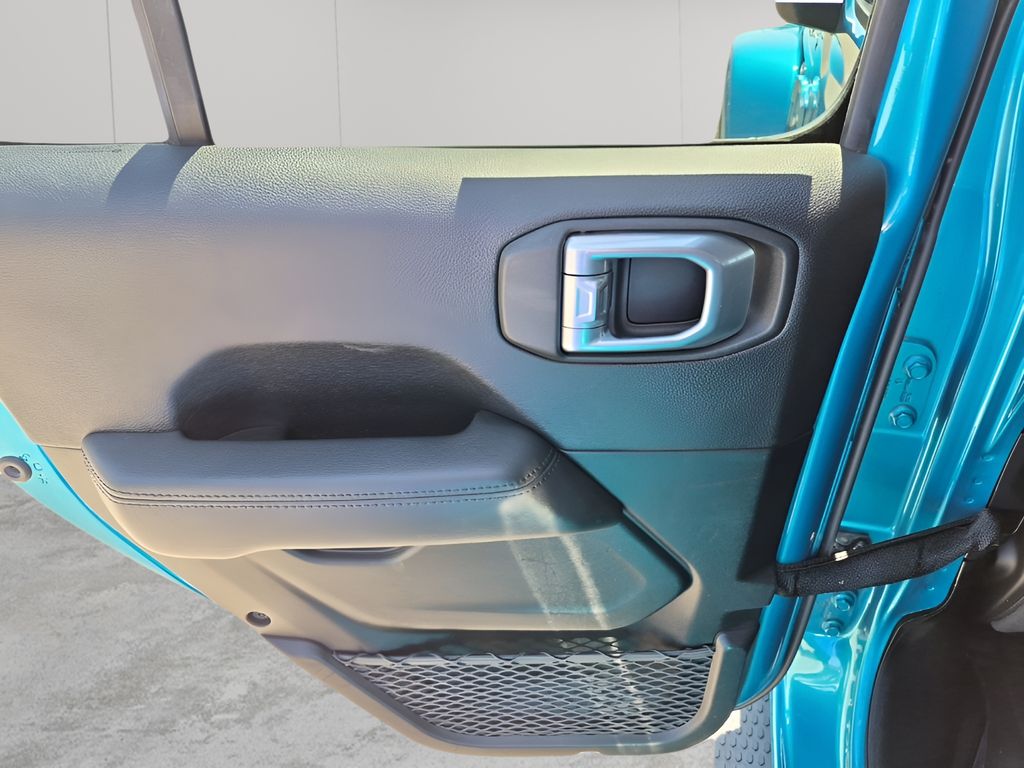 Used Car 2020 Jeep Wrangler  Unlimited Sahara For Sale Under $25,000 In Austin, Texas