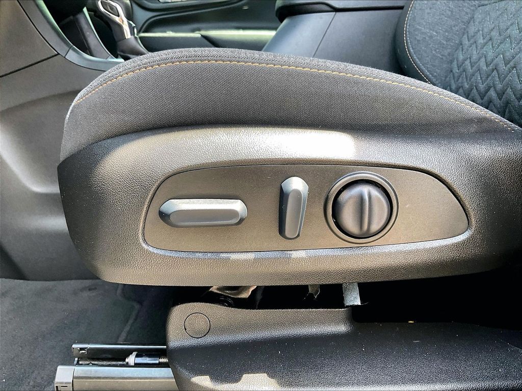 2023 Chevrolet Equinox — photo 27