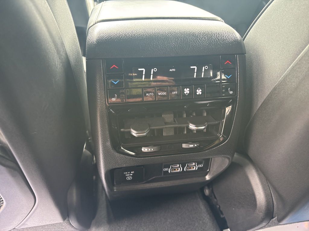 Used 2024 Jeep Grand Cherokee SUV