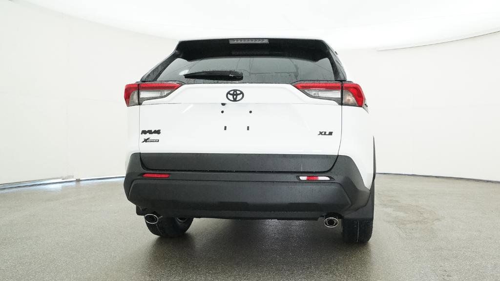 Thumbnail: 2025 Toyota RAV4 - 16