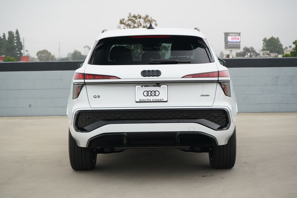 Thumbnail: 2026 Audi Q3 - 5