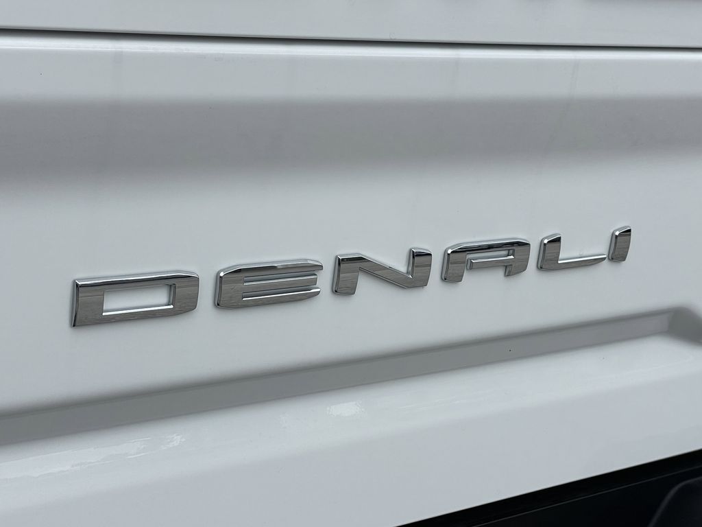 new 2025 GMC Sierra 2500HD car, priced at $81,044