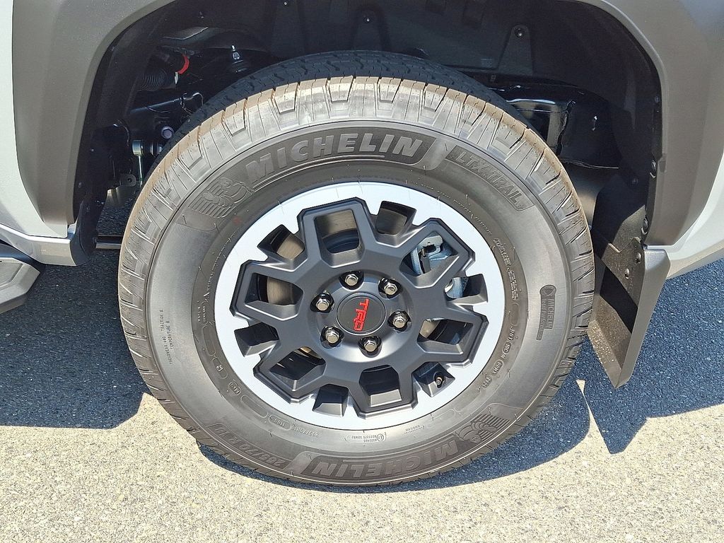 Thumbnail: 2025 Toyota 4Runner - 5