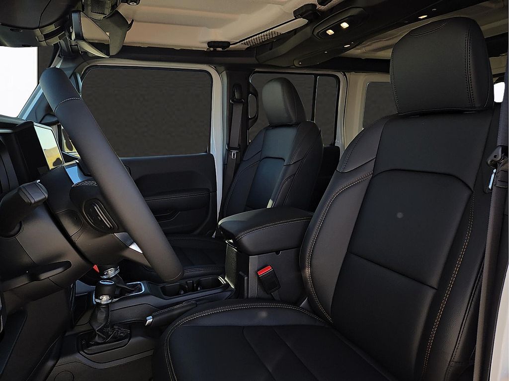 New 2026 Jeep Wrangler For Sale in Farmington, AR