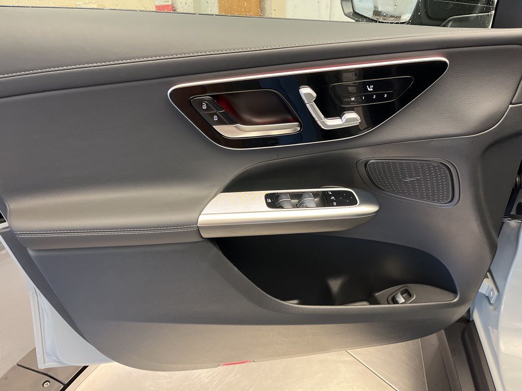 Thumbnail: 2026 Mercedes-Benz GLC - 11