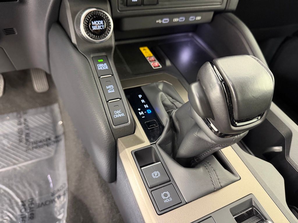 Thumbnail: 2025 Toyota Land Cruiser - 27
