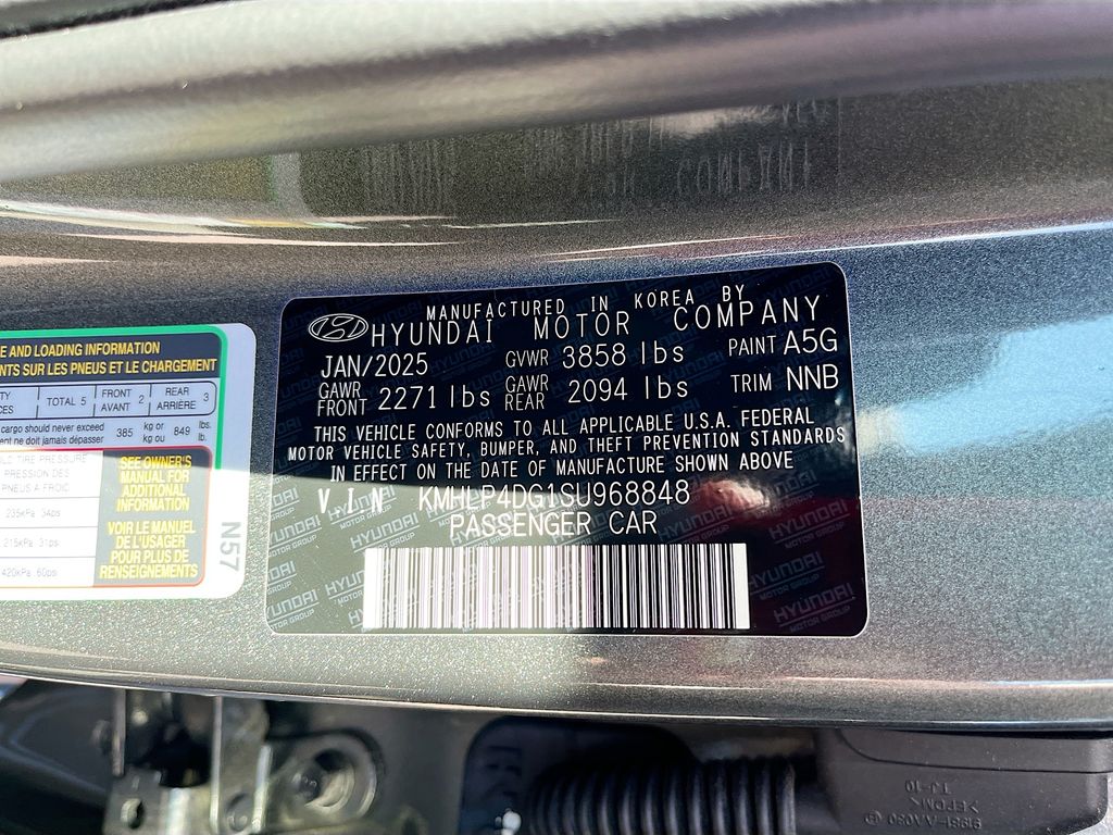 Used 2025 Gray Hyundai Limited image 31