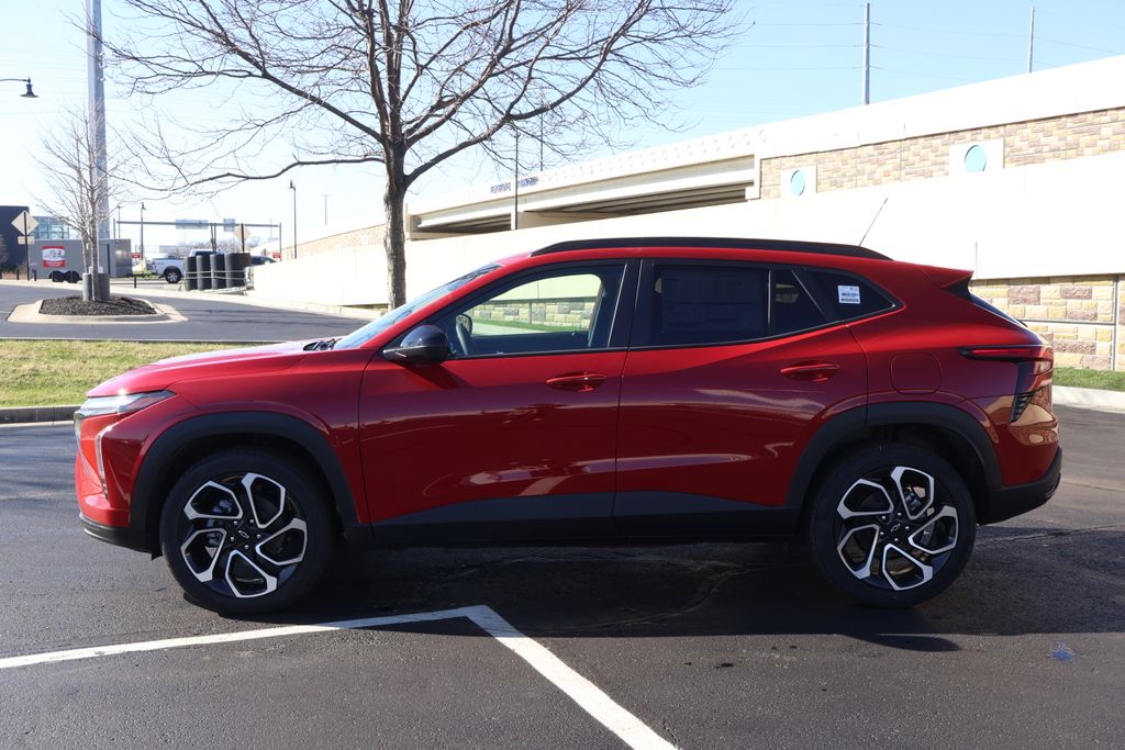 Thumbnail: 2026 Chevrolet Trax - 4