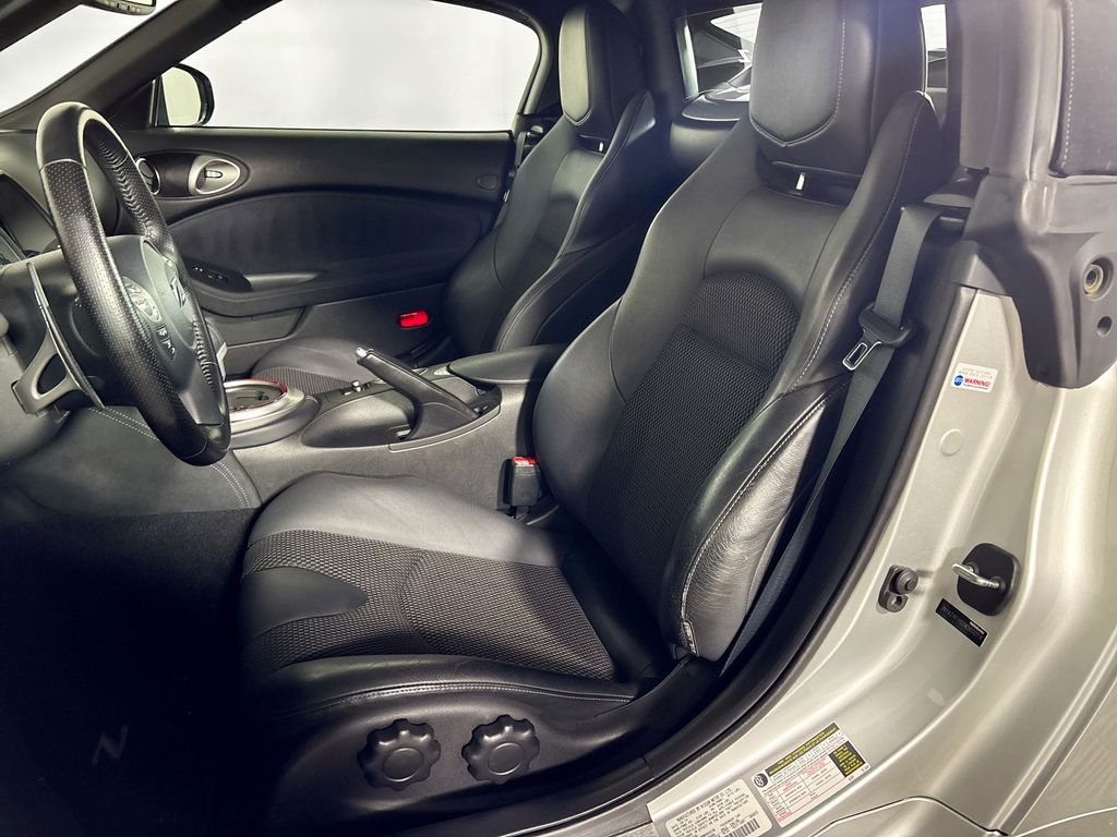 2011 Nissan 370Z Touring