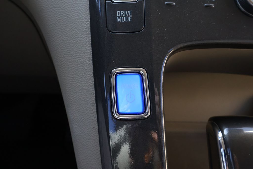 Thumbnail: 2014 Chevrolet Volt - 25