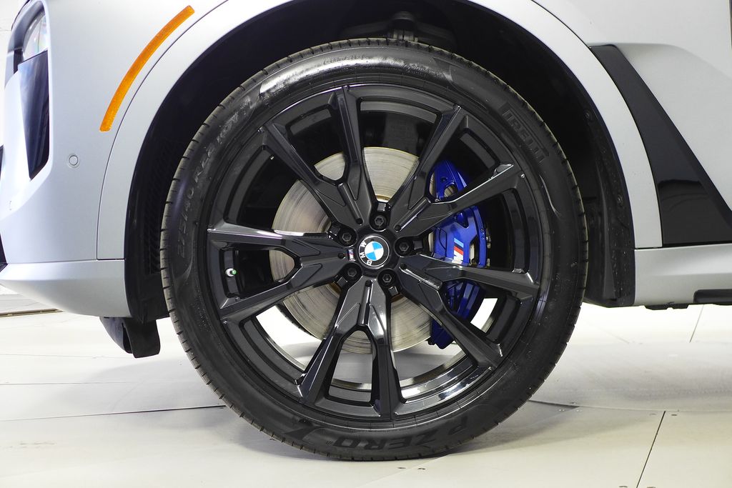Thumbnail: 2024 BMW X7 - 5