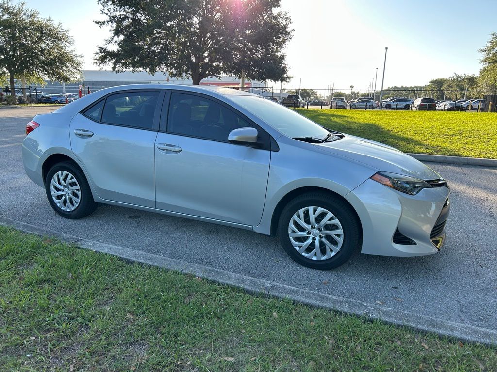 2018 Toyota Corolla LE 7
