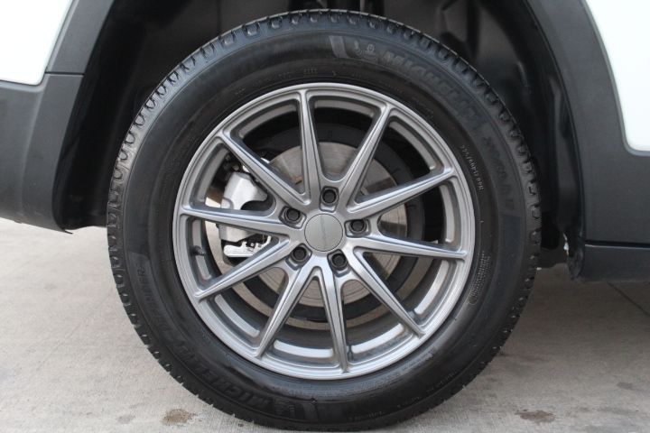 Used Car 2015 Jeep Cherokee  Latitude For Sale Under $10,000 In Georgetown, Texas