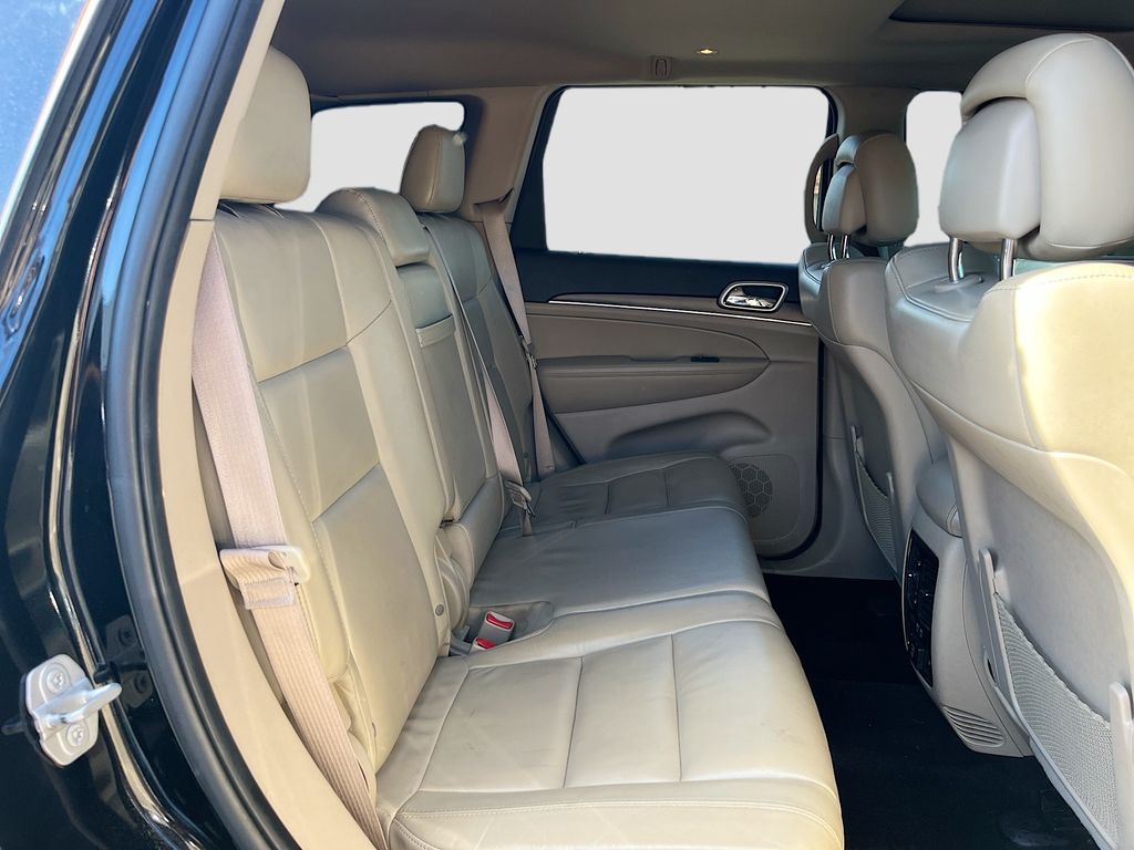 Used 2018 Black Jeep Limited image 25