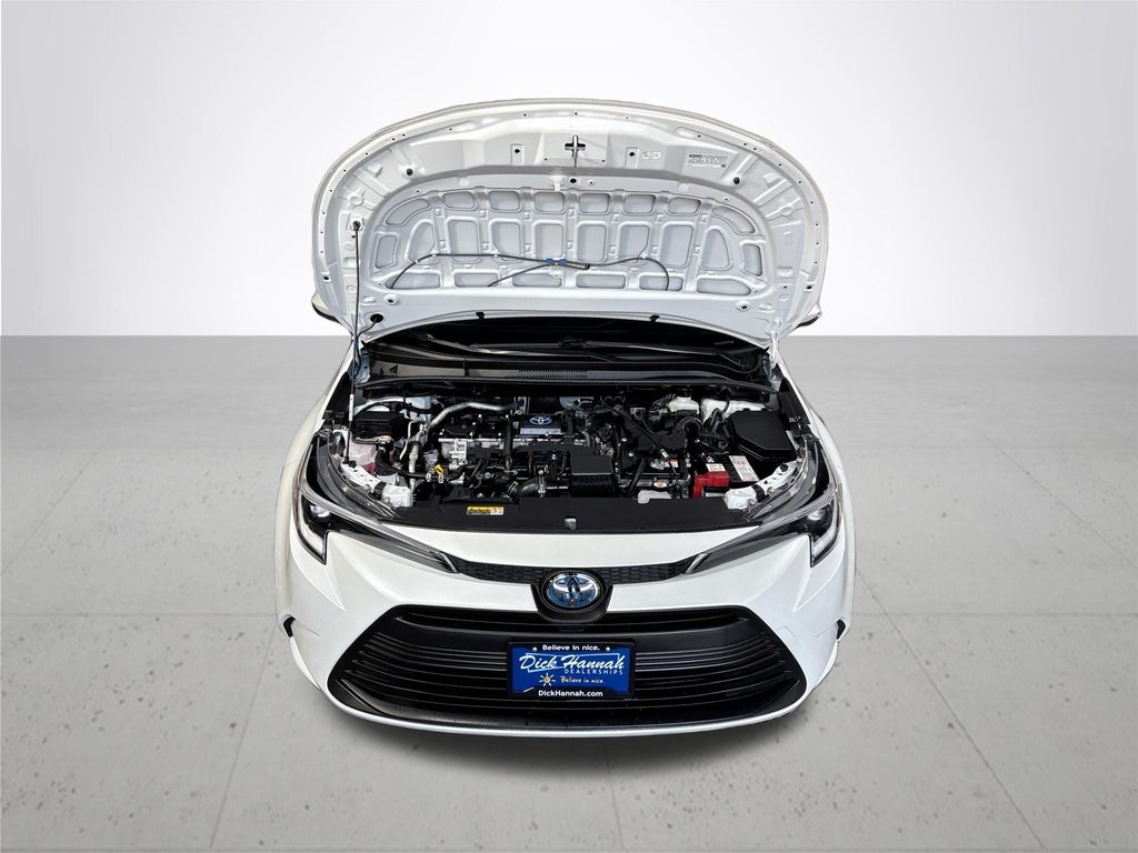 2024 Toyota Corolla Hybrid LE