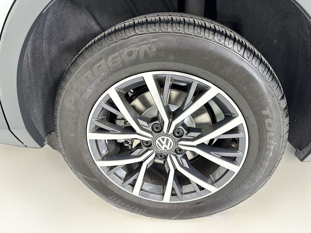 Thumbnail: 2020 Volkswagen Tiguan - 29