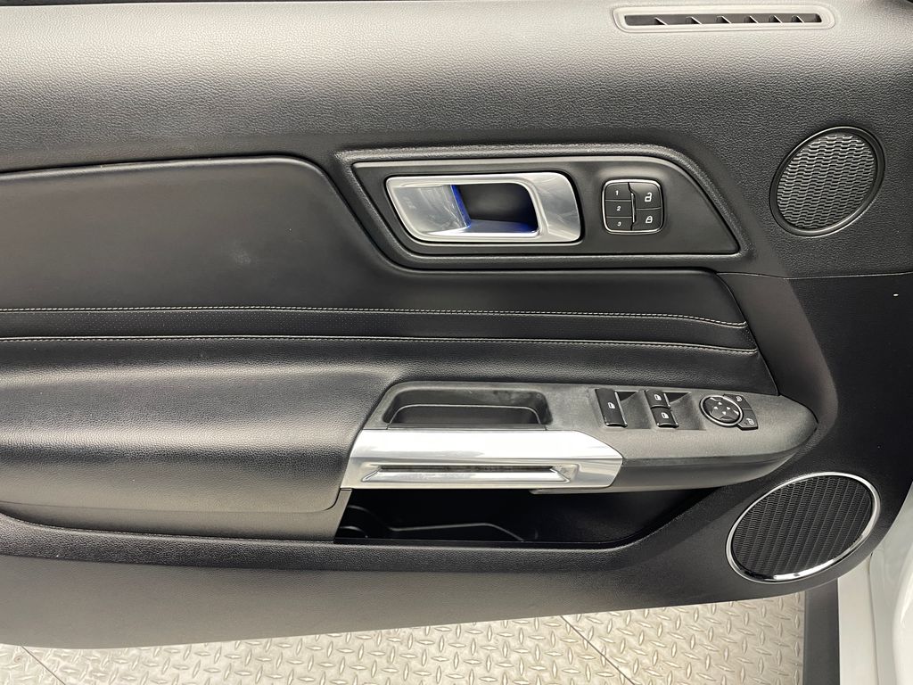 Thumbnail: 2019 Ford Mustang - 16